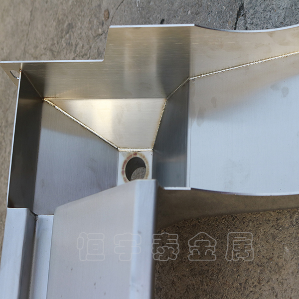 鈑金加工過程中焊接加工件時需要注意哪些事項