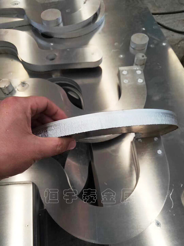 激光切割 激光切割頭不穩定的解決方法