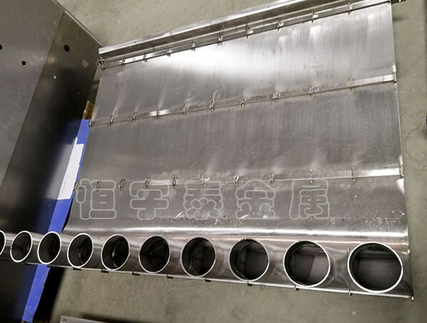 304不銹鋼板進行折彎加工的特點有哪些