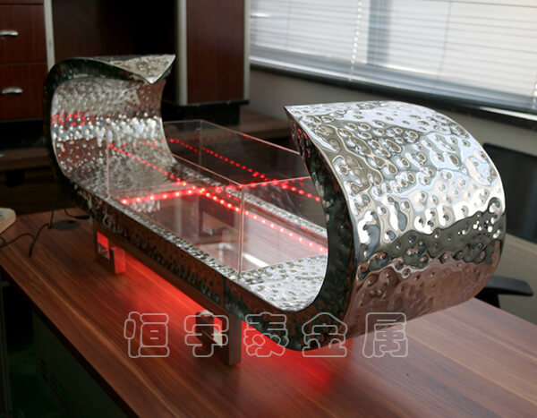 介紹不銹鋼水波紋板的特點