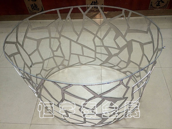 將激光加工應用于鈑金加工行業中