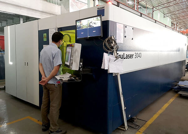 光纖激光切割機為什么能快速占領(lǐng)市場